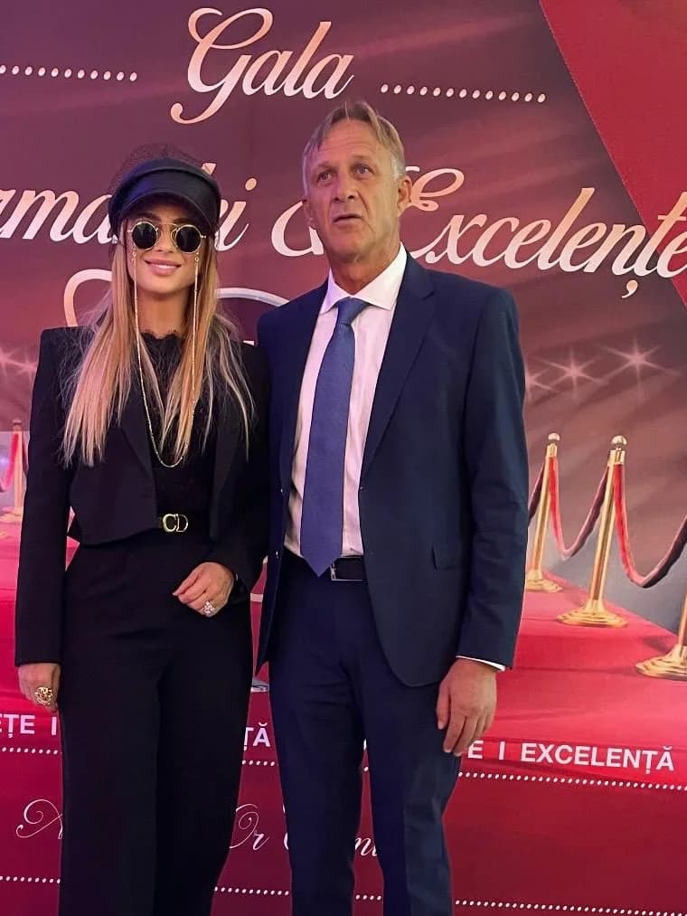Emil Săndoi, antrenor, alături de Anamaria Prodan